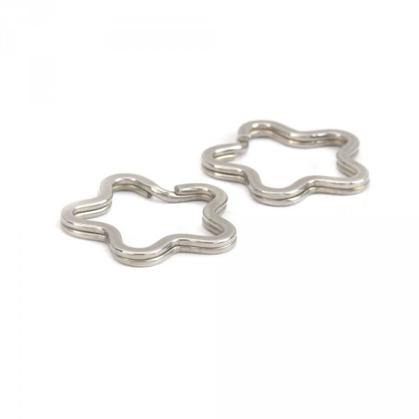 Ring Schl&uuml;sselanh&auml;nger Blumenform Edelstahl 34 x 35 mm