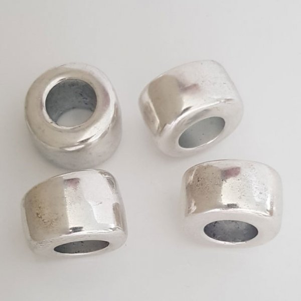 CCB Schals Ringe gro&szlig;es Loch Nr. 64