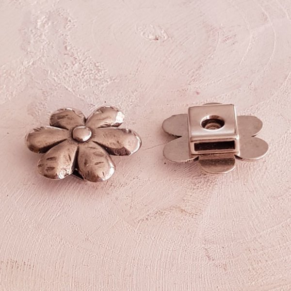 Zamak-Ring f&uuml;r Leder 10 mm Nr. 01