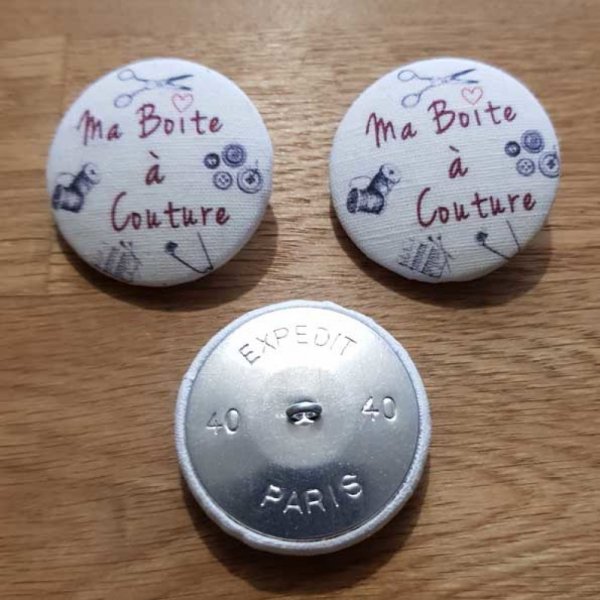 Bouton 40 mm recouvert tissus couture N&deg;08-02