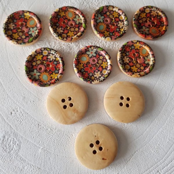 Holzknopf Blumen 30 mm Nr. 12 x 10 St&uuml;ck
