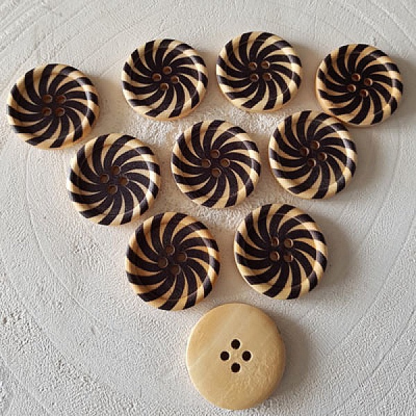 Holzknopf Blumen 30 mm Nr. 16 x 10 St&uuml;ck