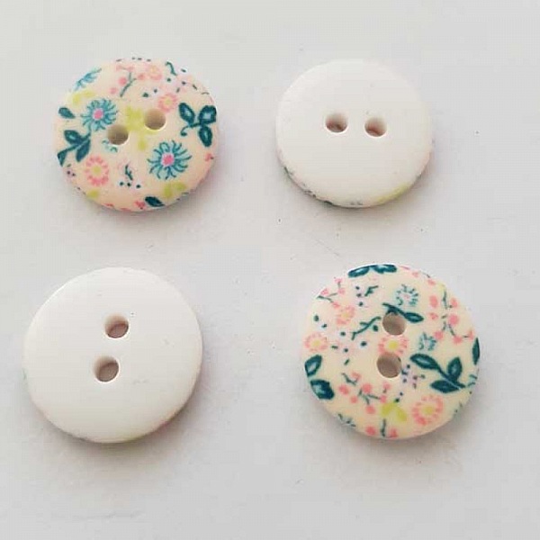 Bouton fantaisie &agrave; fleurs 18 mm N&deg;06