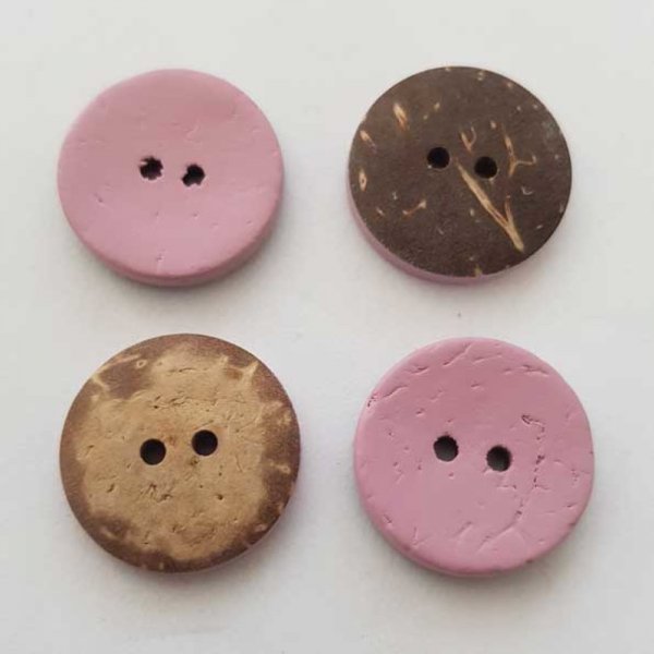 Boutons 23mm &agrave; deux trous ronds en noix de coco N&deg;18