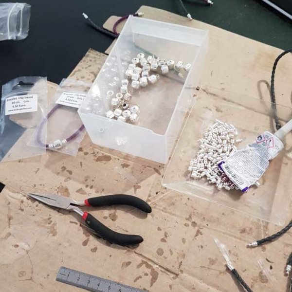 Europ&auml;isches geflochtenes Clip-Armband Uni 02 VON 15 BIS 23 CM Kaffee