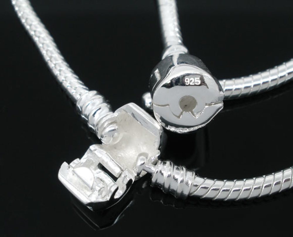 Europäisches Clip-Armband 23 cm mit glatter Schließe 925er Silber beschichtet