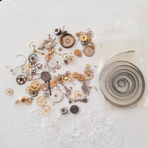 Uhrennadel Charm - bronzefarbener Charm - Steampunk Nr. 06