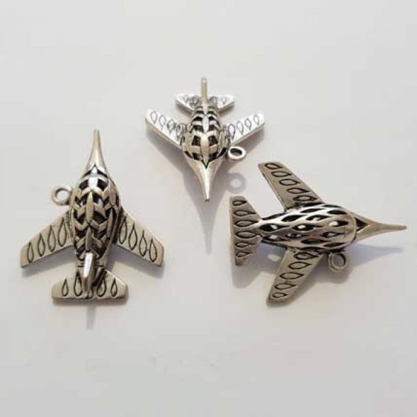 Breloque Avion N&deg;01