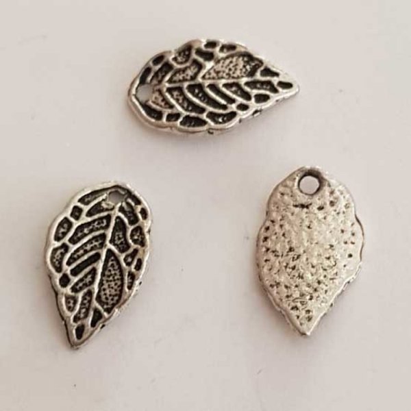 Breloque Fleur M&eacute;tal N&deg;155 Argent