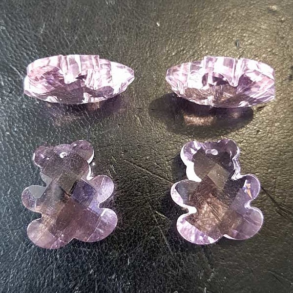 Charm Anh&auml;nger aus facettiertem Glas B&auml;r Nr. 01-01