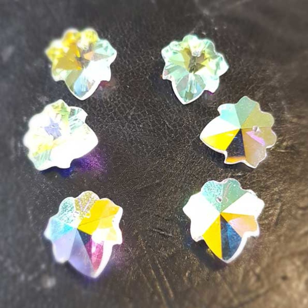 Glas Charm Anhänger facettiert Blume N°03-01