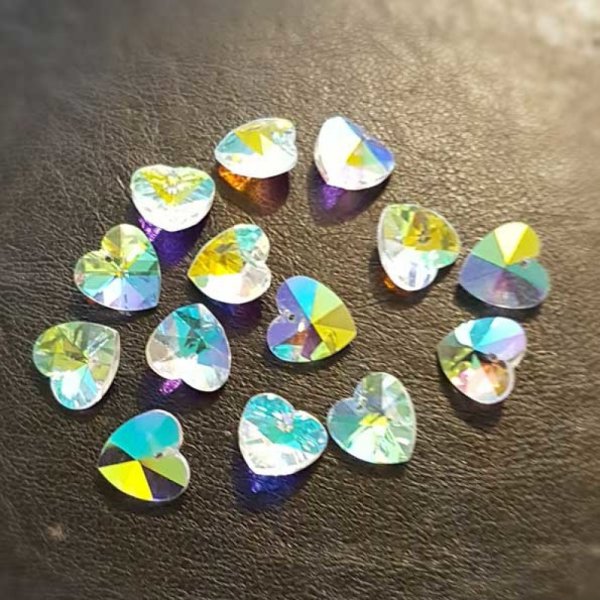 Glas Charm Anh&auml;nger facettiert Herz Nr. 01-03