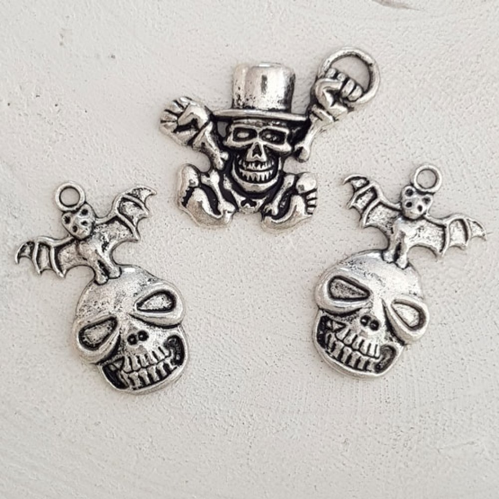 Totenkopf Charm Nr. 23 3er Set