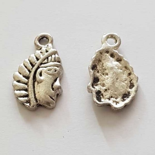 Breloque indien personnage N&deg;01 21 mm