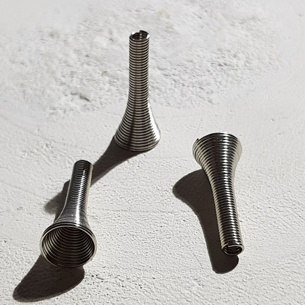 Coupelle Cone calotte Spirale N&deg;02 X 2 St&uuml;ck Antikes Silber.