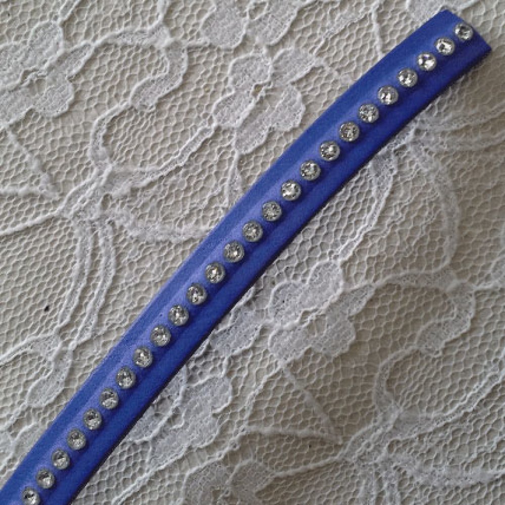 B-Cobalt-Leder mit 10 mm Swarovski-Strass pro 20 cm