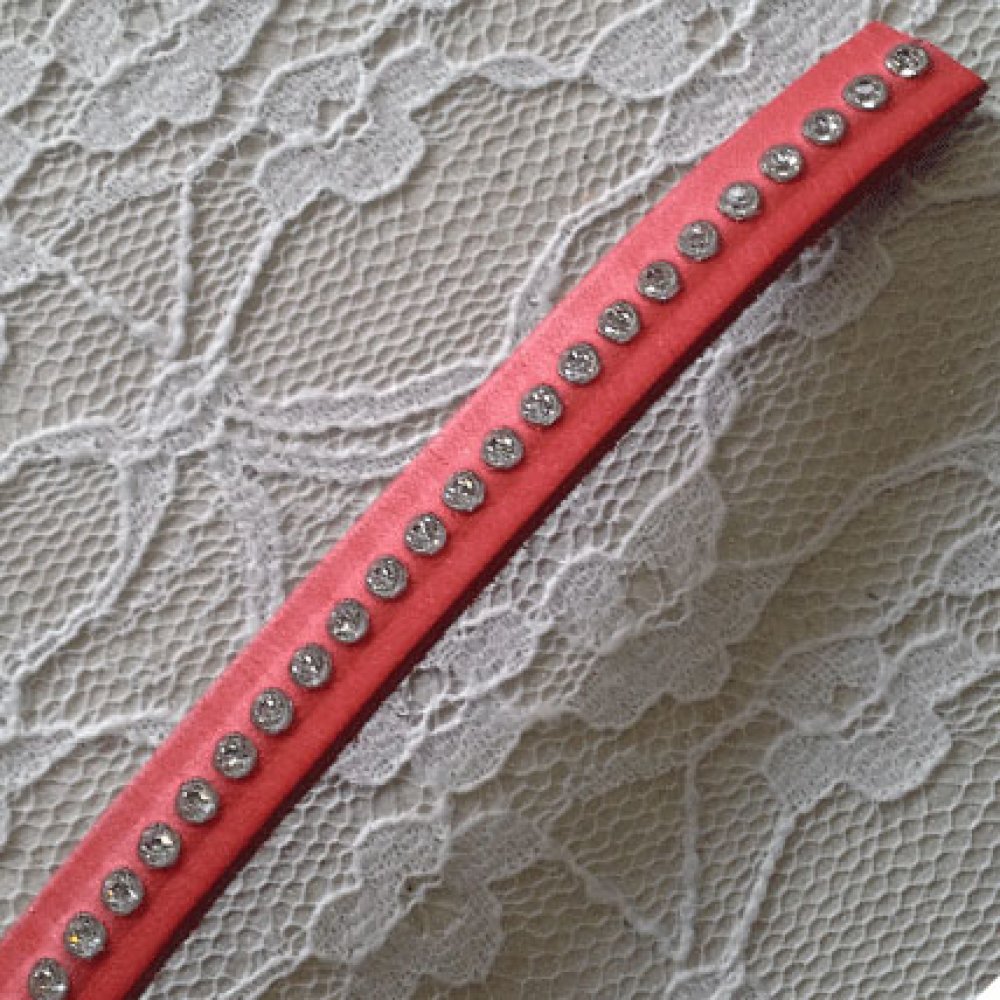 B-Corail-Leder mit 10 mm Swarovski-Strass pro 20 cm