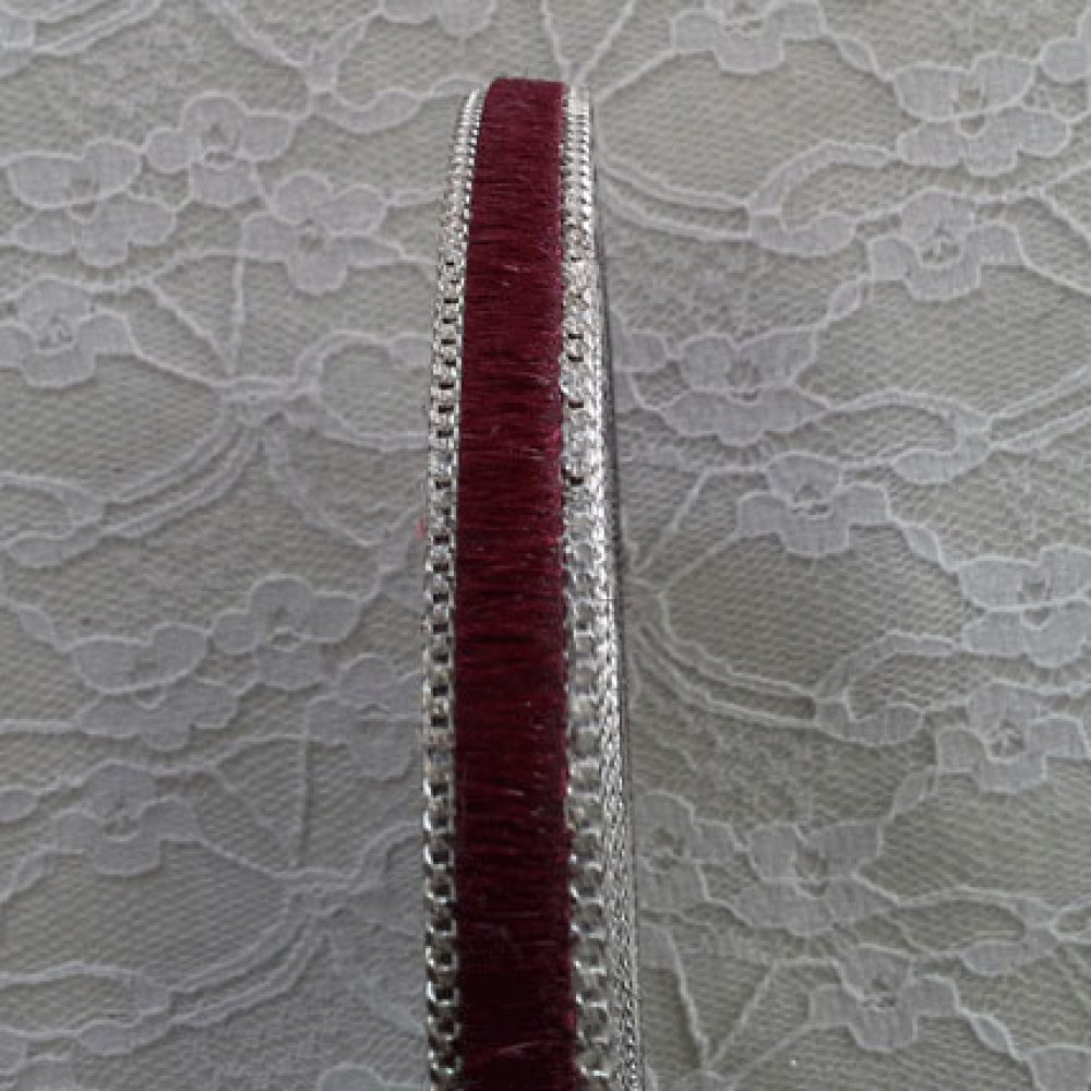 Flaches Kalbsleder Bordeaux 10 mm x 20 cm Haut und Kette