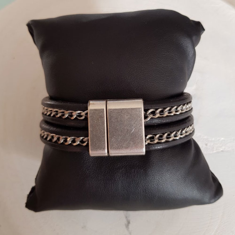 Leder Régaliz Schwarz 10 mm mit Kette Silber pro 20 cm