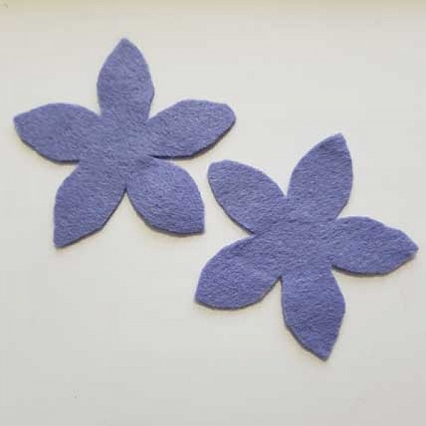 Jolie petite fleur en Feutrine 80 mm N&deg;02-02 x 2 pi&egrave;ces