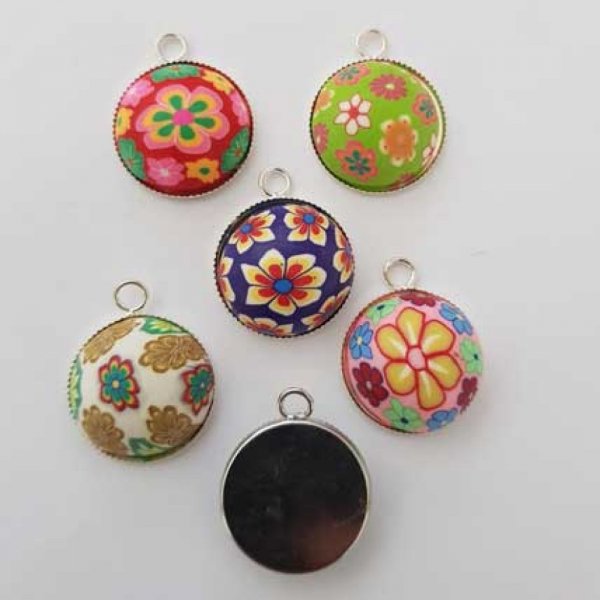Lot Pendentif Cabochon 20 mm en P&acirc;te Polym&egrave;re Fantaisie N&deg;11-02 X 5 Pi&egrave;ces