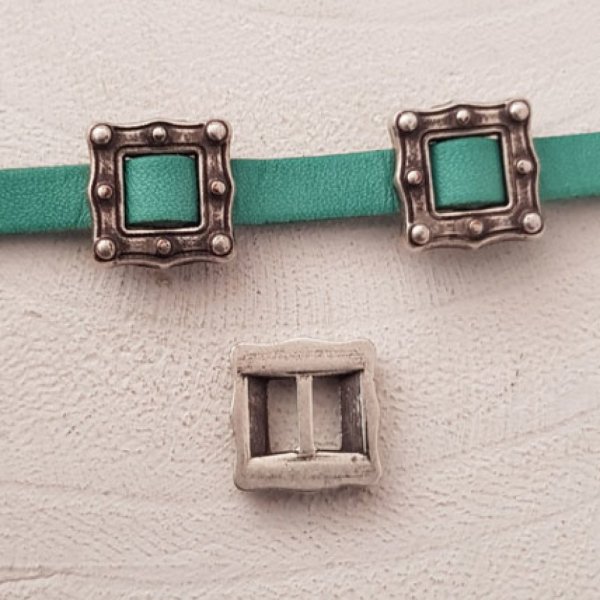 06 mm Schlaufe aus Zamak N&deg;07 Silber