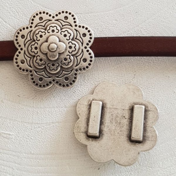 13 mm Schlaufe aus Zamak N&deg;10 Silber