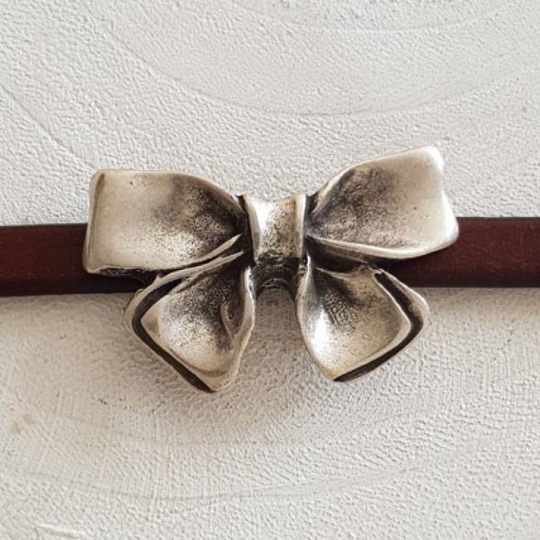 13 mm Schlaufe aus Zamak N&deg;19 Silber