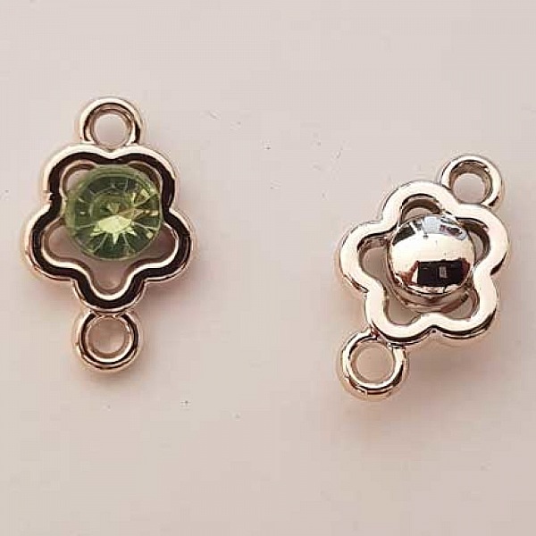 Pendentif en plastique et strass acrylique fleur entre deux N&deg;02 vert