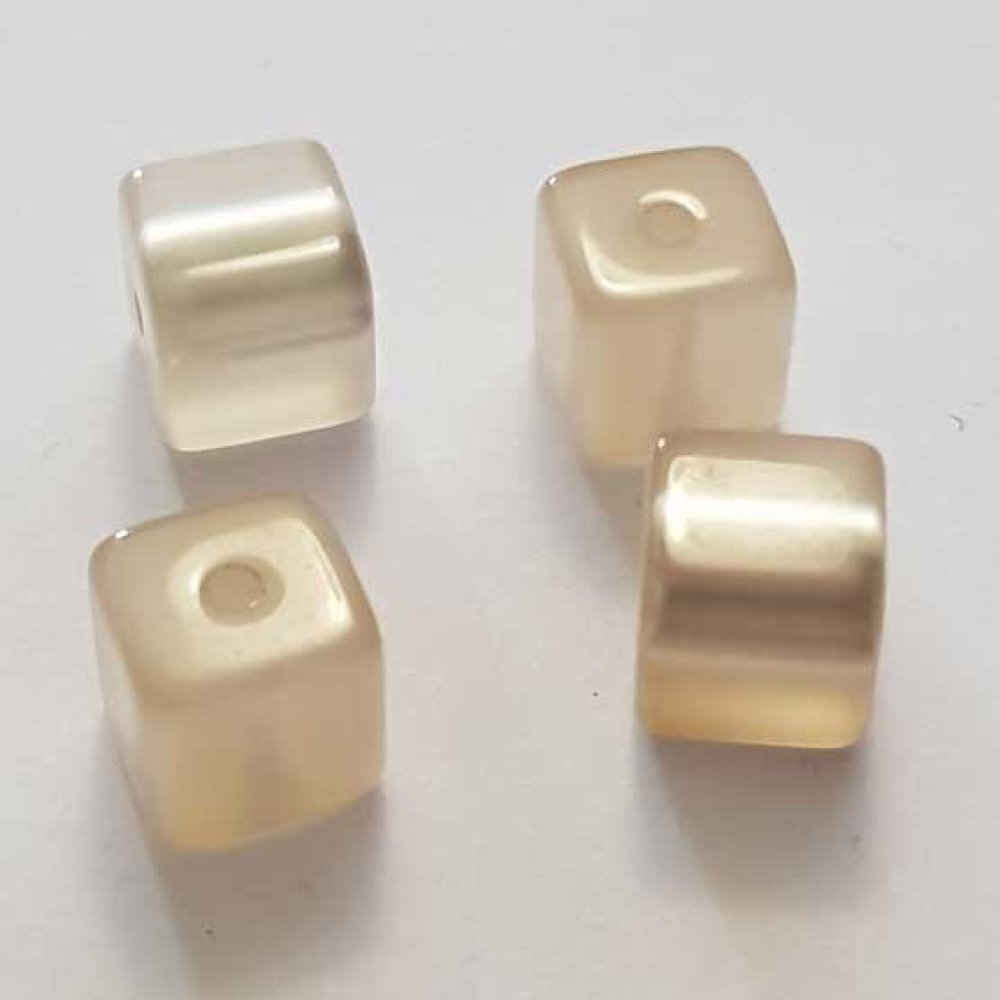 Perle Cube Polaris Brillant 10 mm Blanc Crème