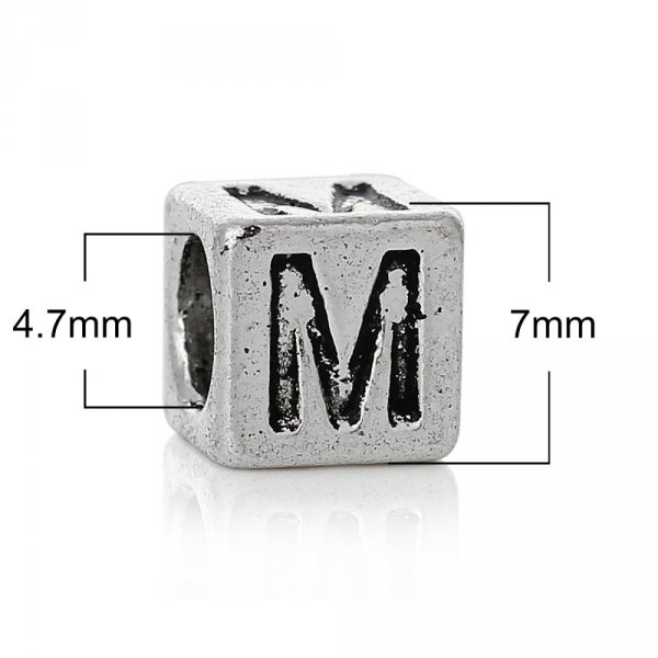 Perle carr&eacute; charms alphabet N&deg;01 lettre M m&eacute;tal argent&eacute; 7x7 mm