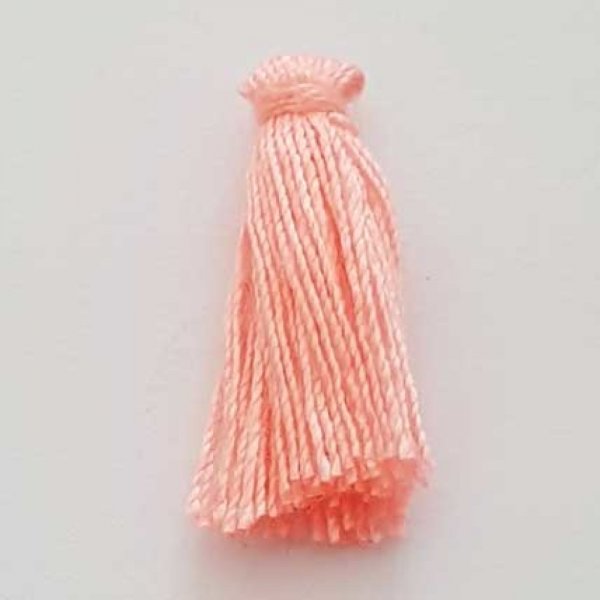 Pompon fil uni 25 mm N&deg;24