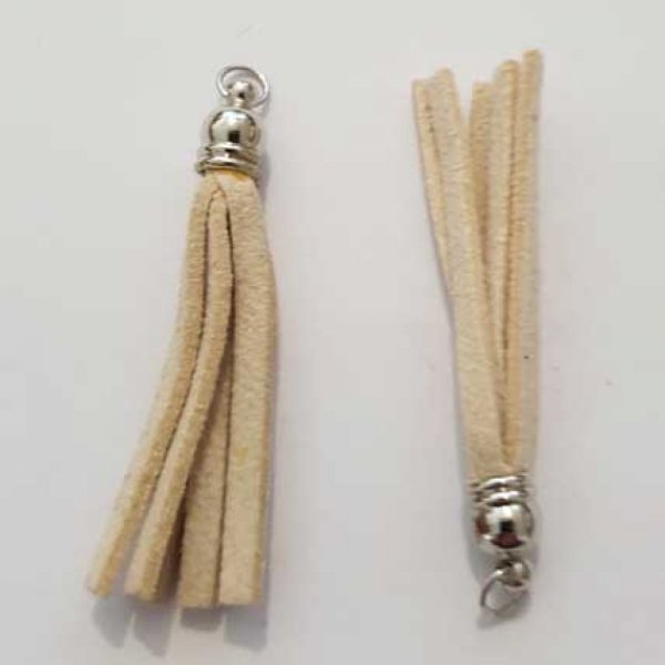 Pompon su&eacute;dine uni 45 mm N&deg;09 Cr&egrave;me