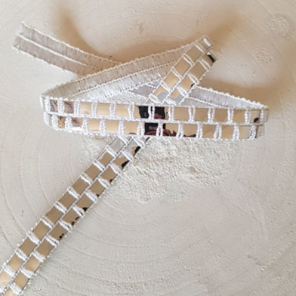 Fantasy-Band Nr. 029-02 am Meter