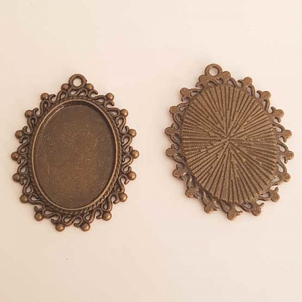 Support cabochon Ovale de 25 X 18 mm Bronze N&deg;01