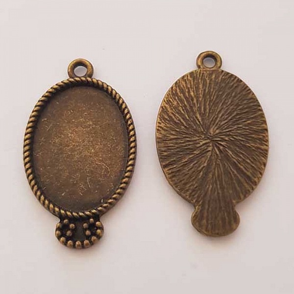 Support cabochon Ovale de 25 X 18 mm Bronze N&deg;04