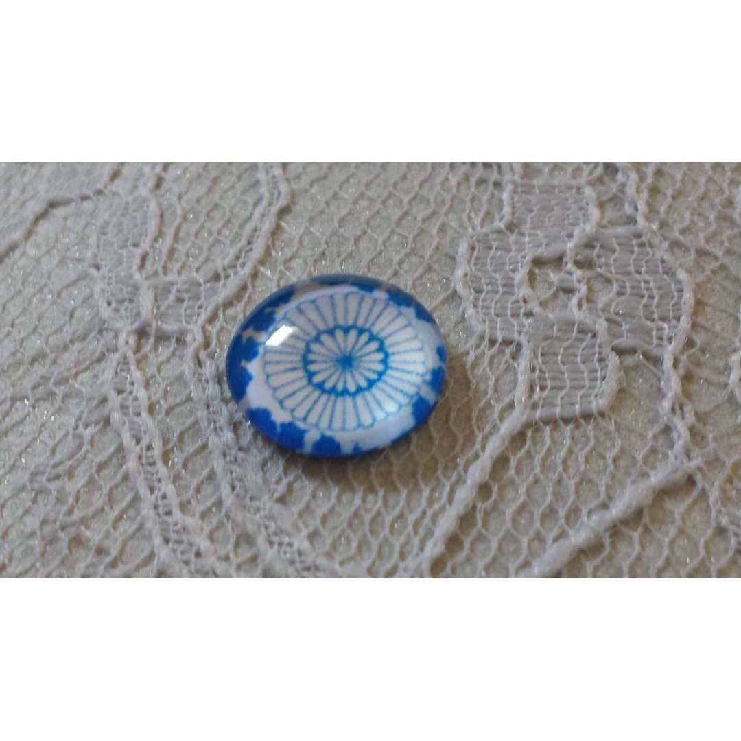 runder Glas-Cabochon 12mm Blume blau 032 