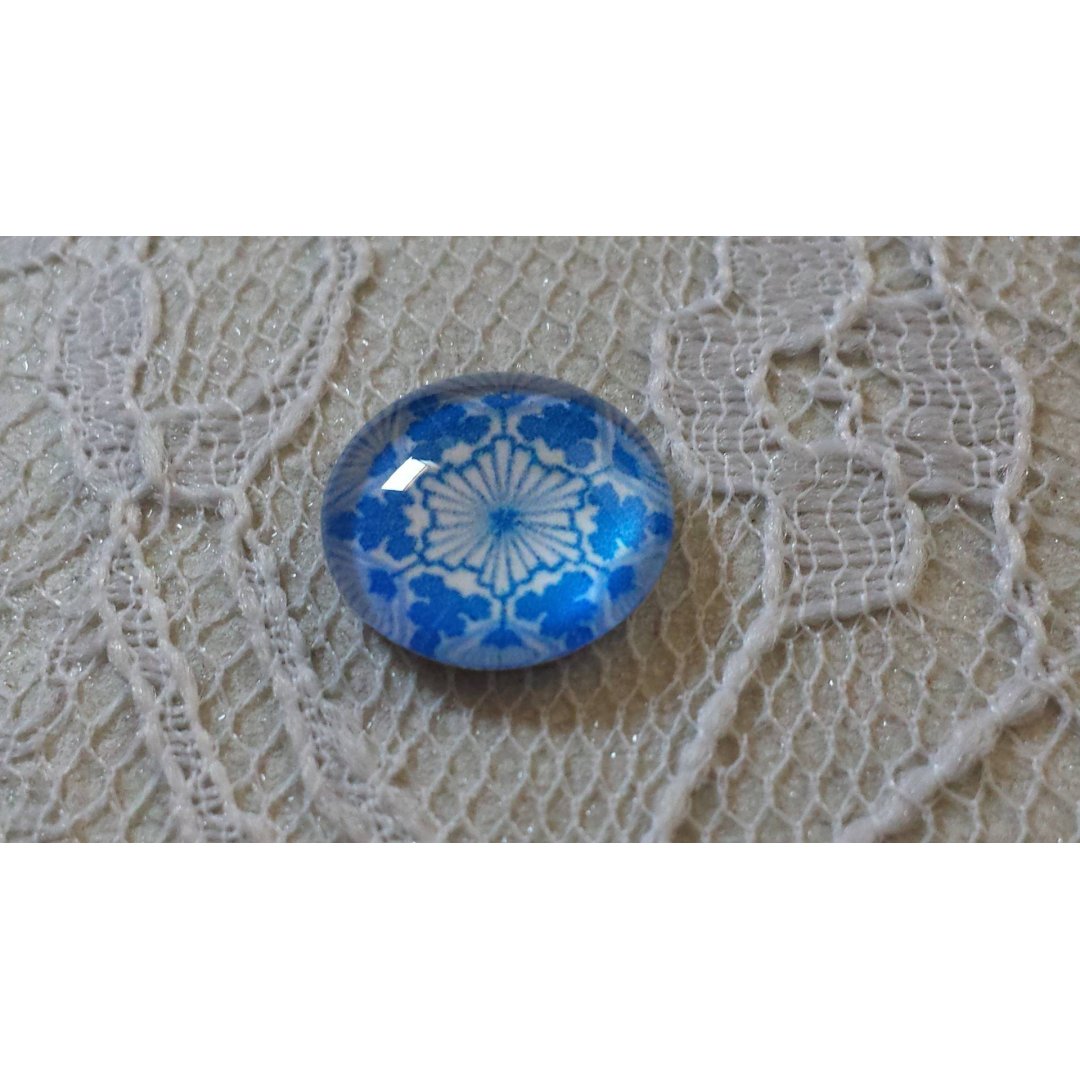 runder Glas-Cabochon 12mm Blume blau 031 