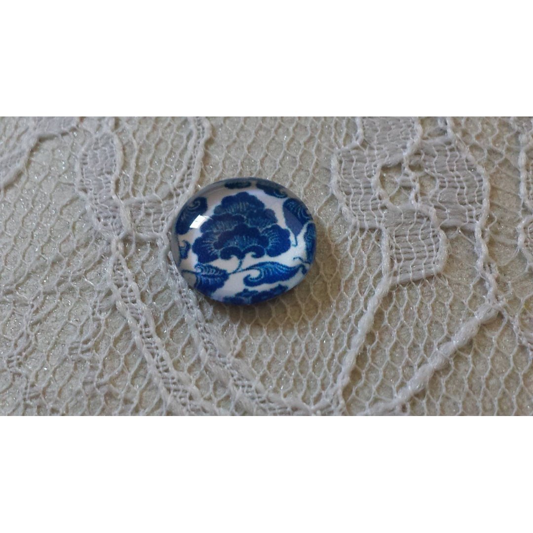 runder Glas-Cabochon 12mm Blume blau 017 