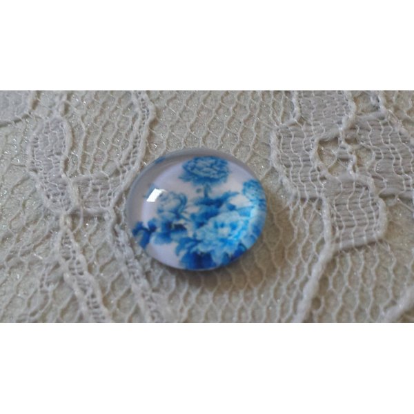 runder Glas-Cabochon 12mm Blume blau 016 
