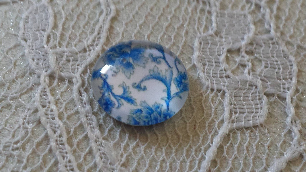 runder Glas-Cabochon 12mm blaue Blume 012 