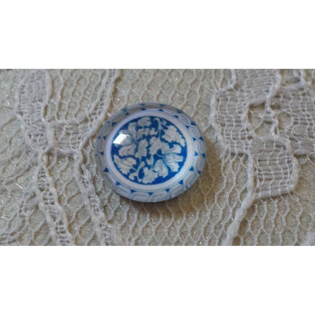 runder Glas-Cabochon 12mm Blume blau 008 