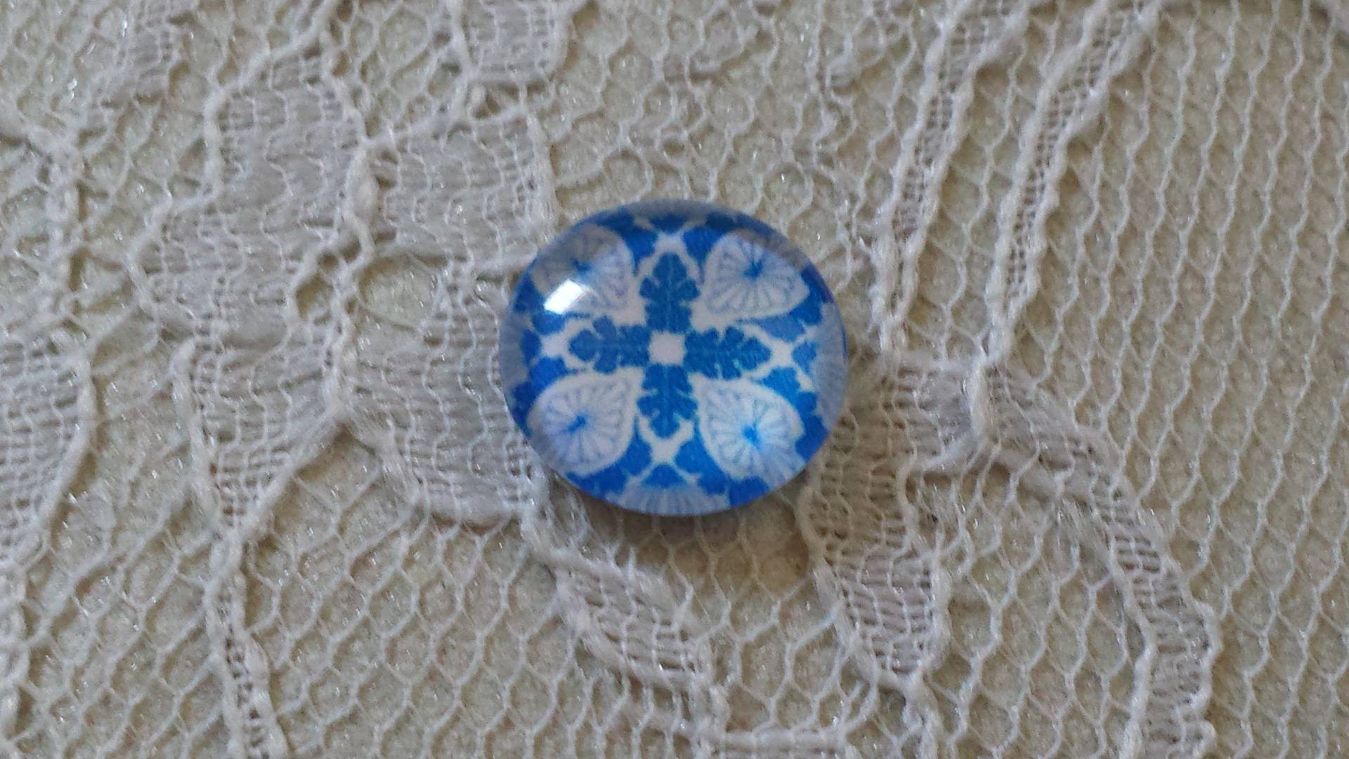 runder Glas-Cabochon 12mm Blume blau 005 