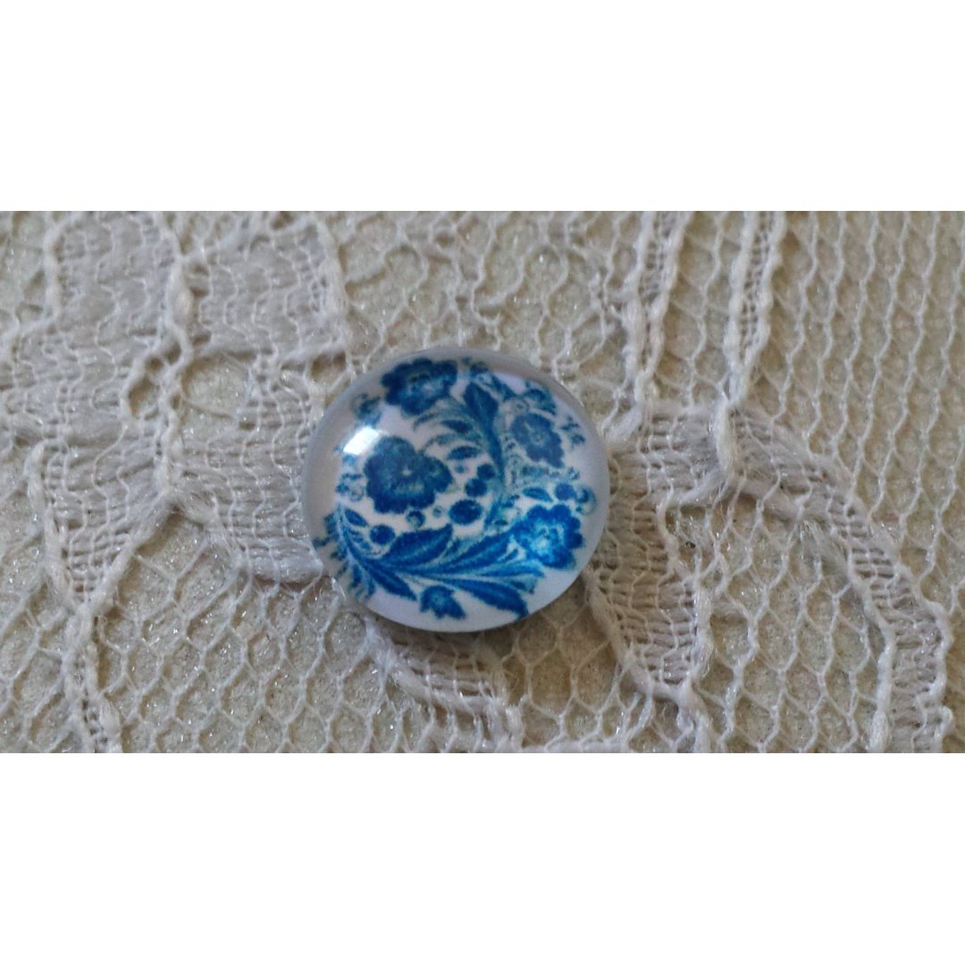 runder Glas-Cabochon 12mm Blume blau 003 