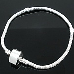 Armband aus Schlangengeflecht 3 mm Europäischer Magnet von 17 bis 23 cm