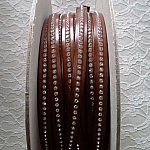 Leder Bruno von 10 mm Swarovski-Strass pro 20 cm