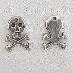 Totenkopf Charm Nr. 18