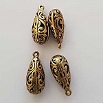 Durchbrochene Tropfen-Brosche Nr. 03-02