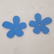 Blume Holz Anhänger oder Stecker 57 mm Blau