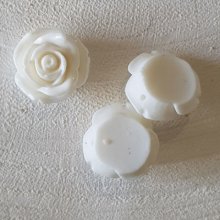 Synthetische Blume 20 mm N°01-03 Weiß